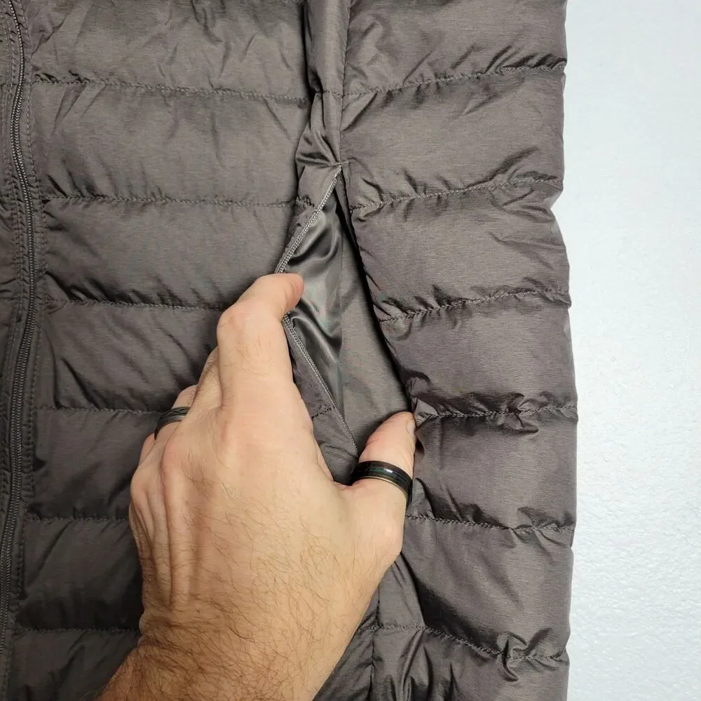 NEW Uniqlo Ultra Light Down Vest Mens M Gray Puffer Gilet Quilted Gorpcore Hike